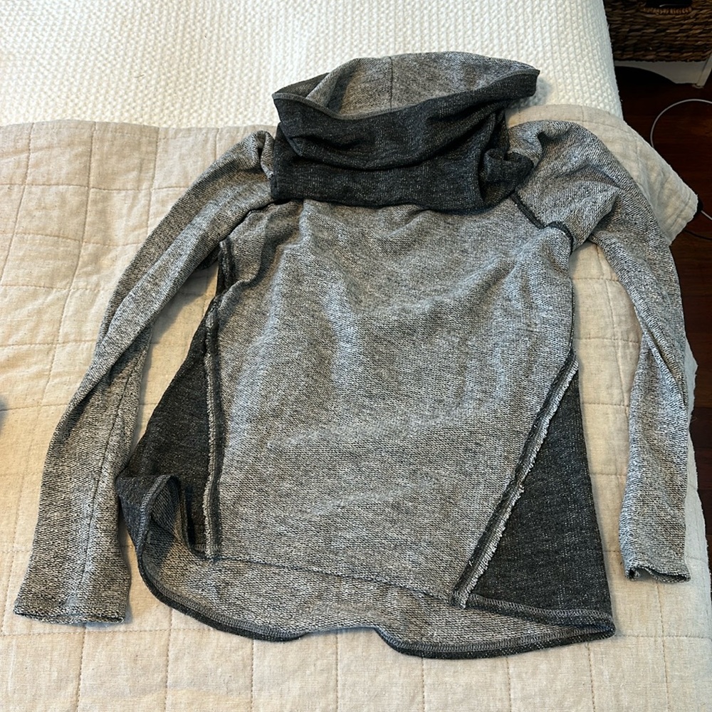Kuhl Turtleneck